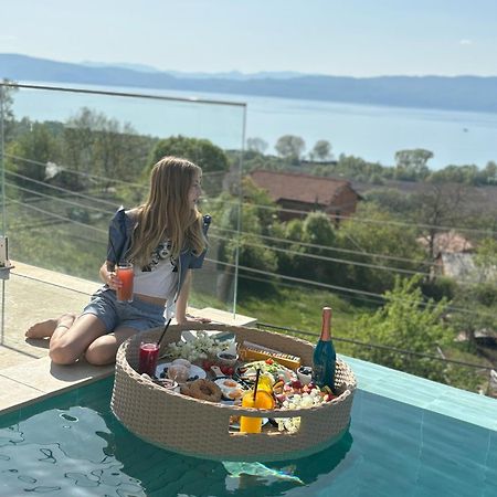 Casa Farmak - 4 Bedroom Lux Apartment With Infinity Pool & Lake View Ohrid Bagian luar foto