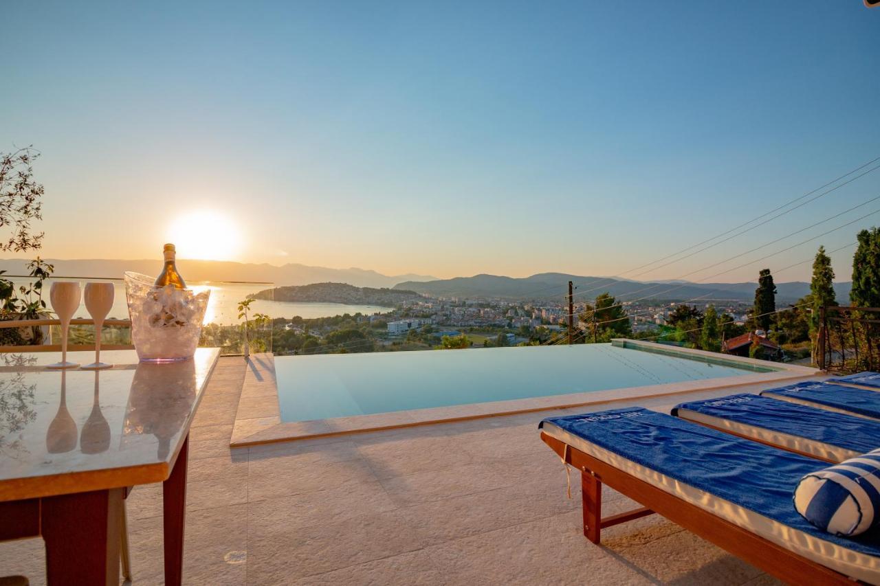 Casa Farmak - 4 Bedroom Lux Apartment With Infinity Pool & Lake View Ohrid Bagian luar foto