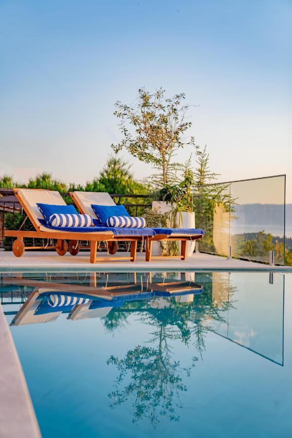 Casa Farmak - 4 Bedroom Lux Apartment With Infinity Pool & Lake View Ohrid Bagian luar foto