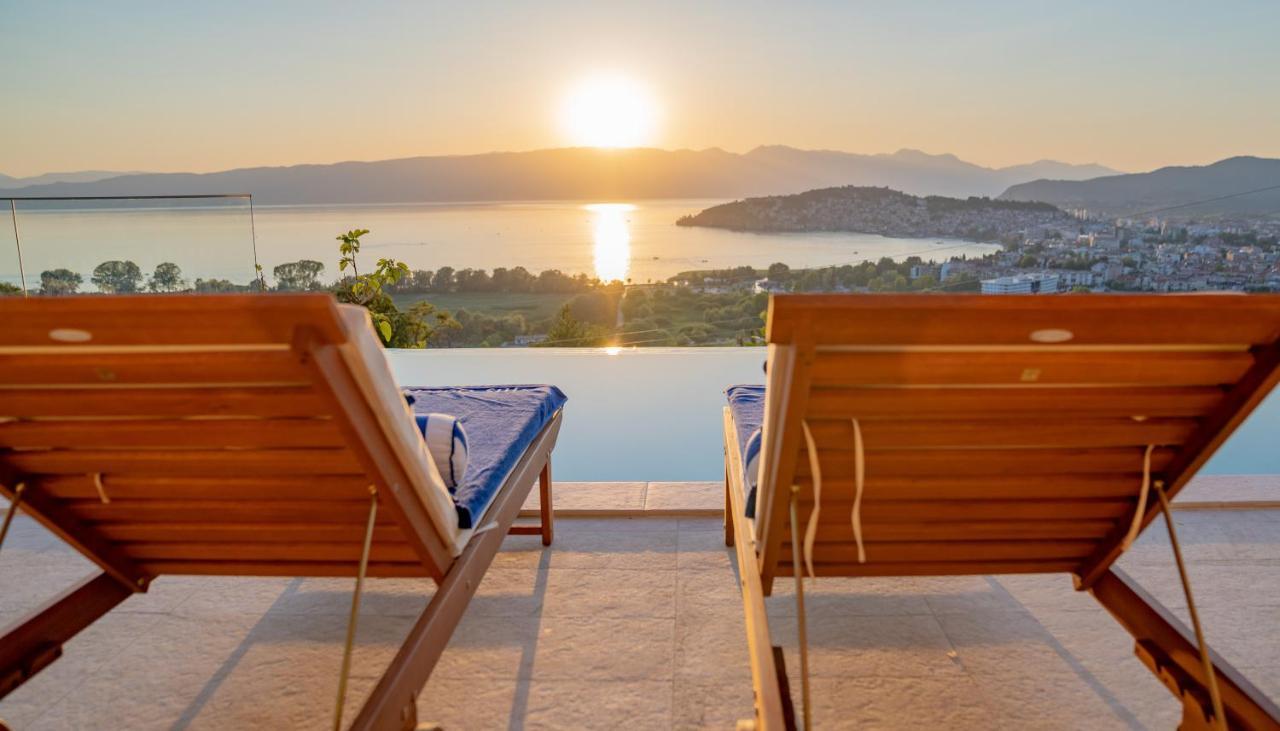 Casa Farmak - 4 Bedroom Lux Apartment With Infinity Pool & Lake View Ohrid Bagian luar foto